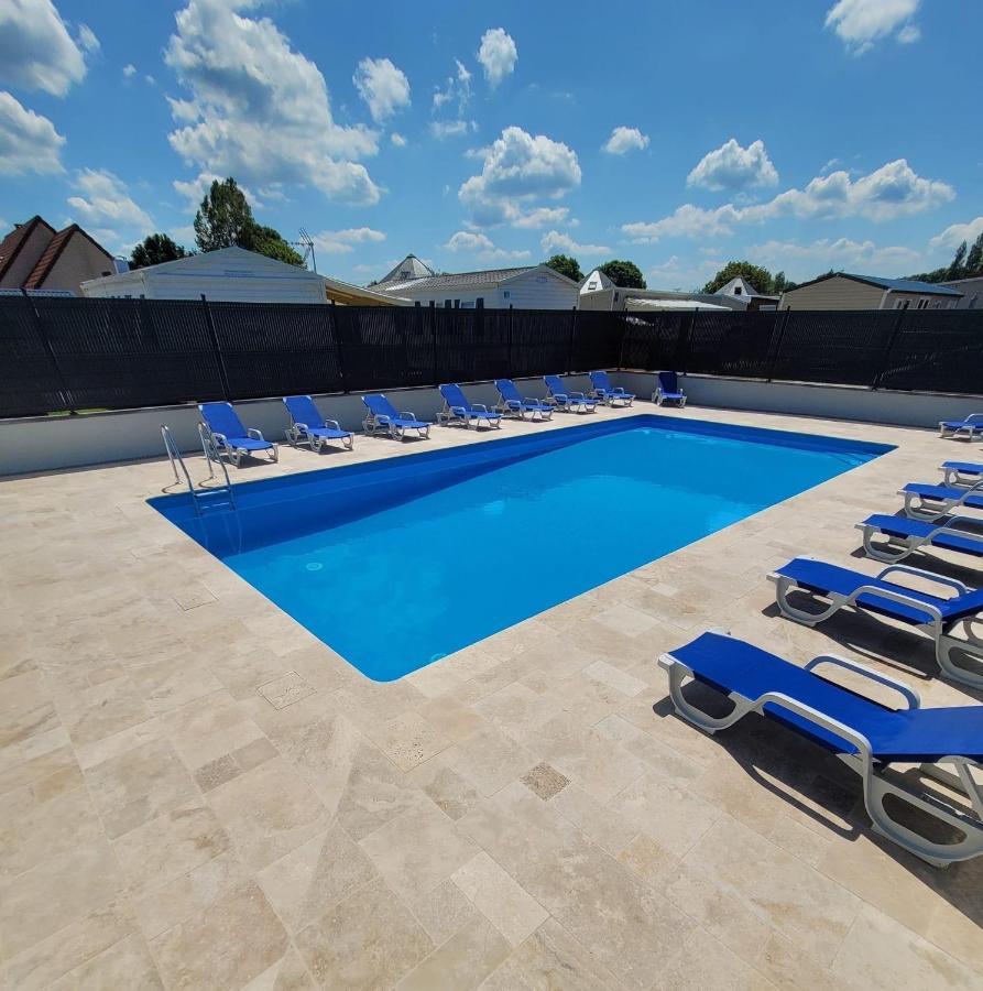 Camping Le Clos Savoye Biville-sur-Mer Buitenkant foto
